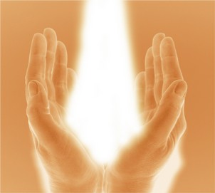 Reiki-Hände Hände mit dargestelltem Energiefluss
